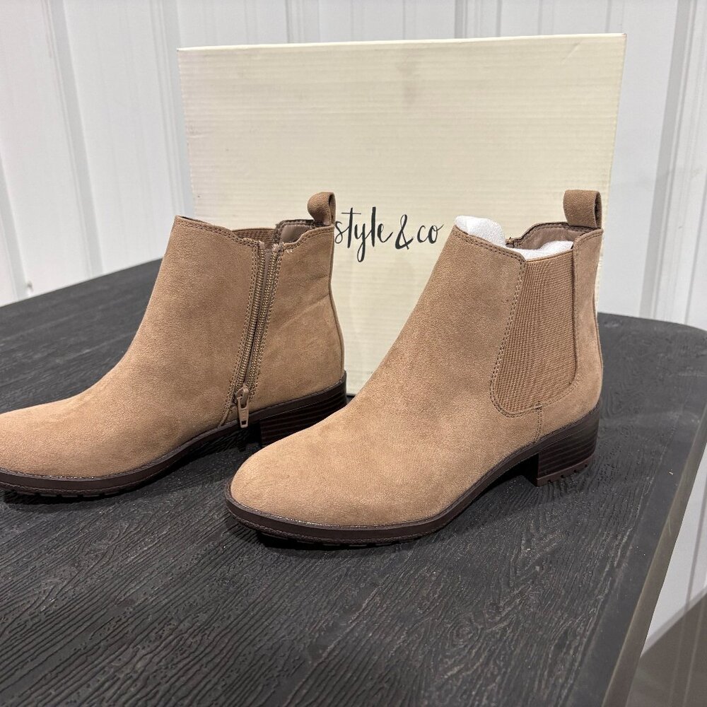 ✨ Style & Company Almond‑Toe Block Heel Booties – Size 7 (Brand New!) ✨